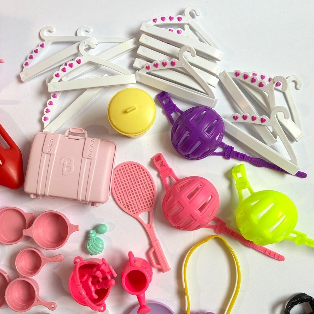 Vtg Barbie Accessories Lot Kitchen Sports Hat Pool Float Dishes Boom Box 100 pcs - Picture 7 of 12